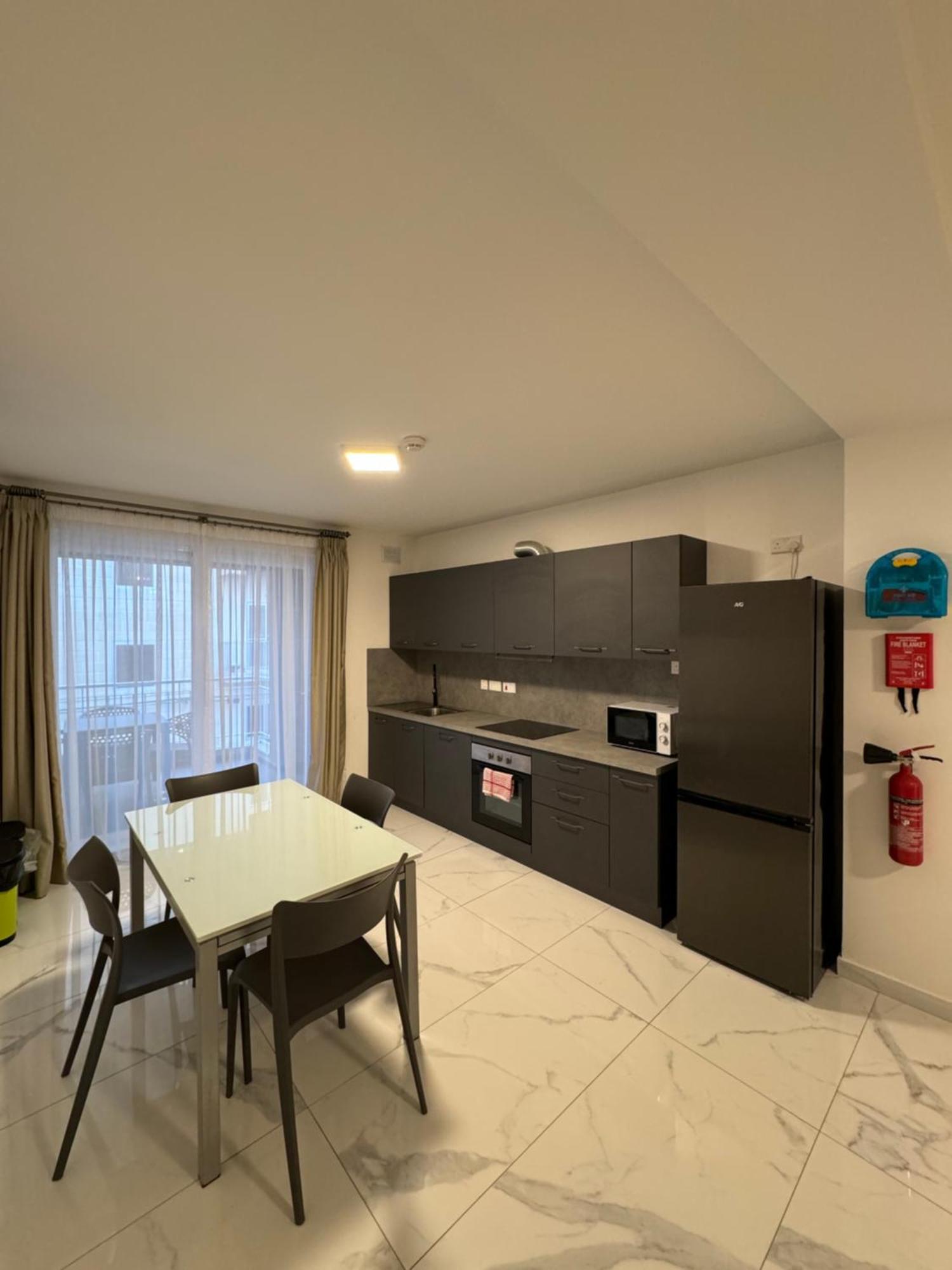 New And Modern Home In Bugibba, Great Location St. Paul's Bay Esterno foto