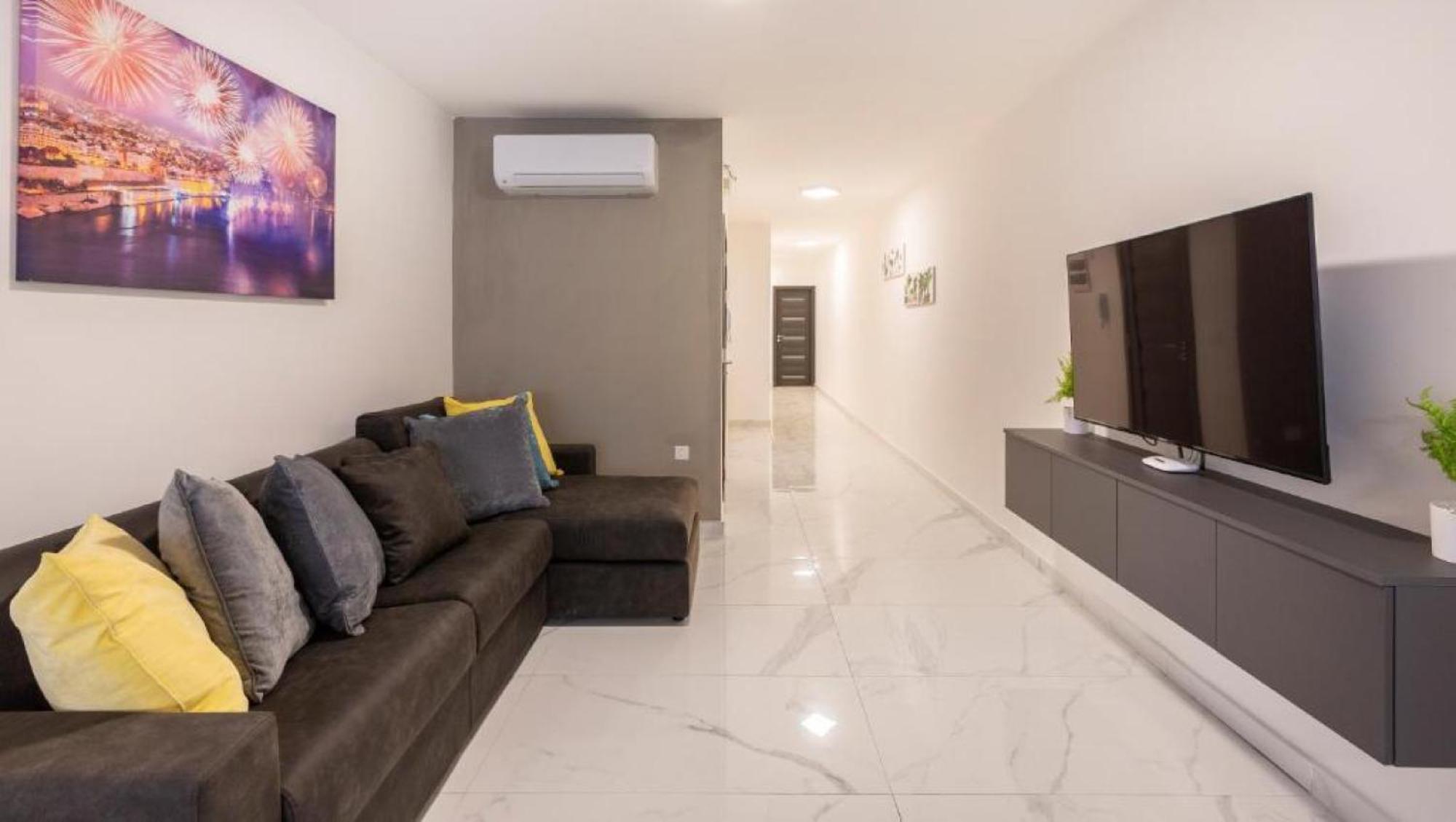 New And Modern Home In Bugibba, Great Location St. Paul's Bay Esterno foto