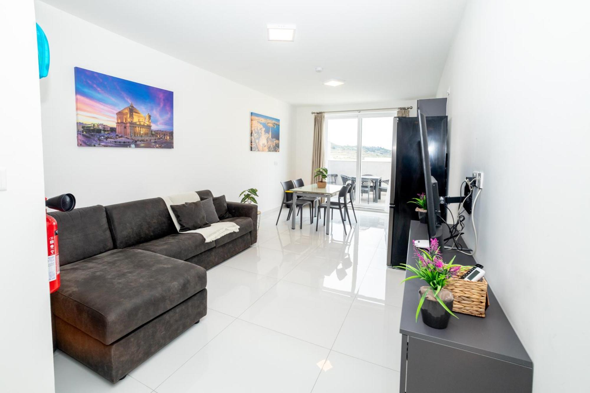 New And Modern Home In Bugibba, Great Location St. Paul's Bay Esterno foto