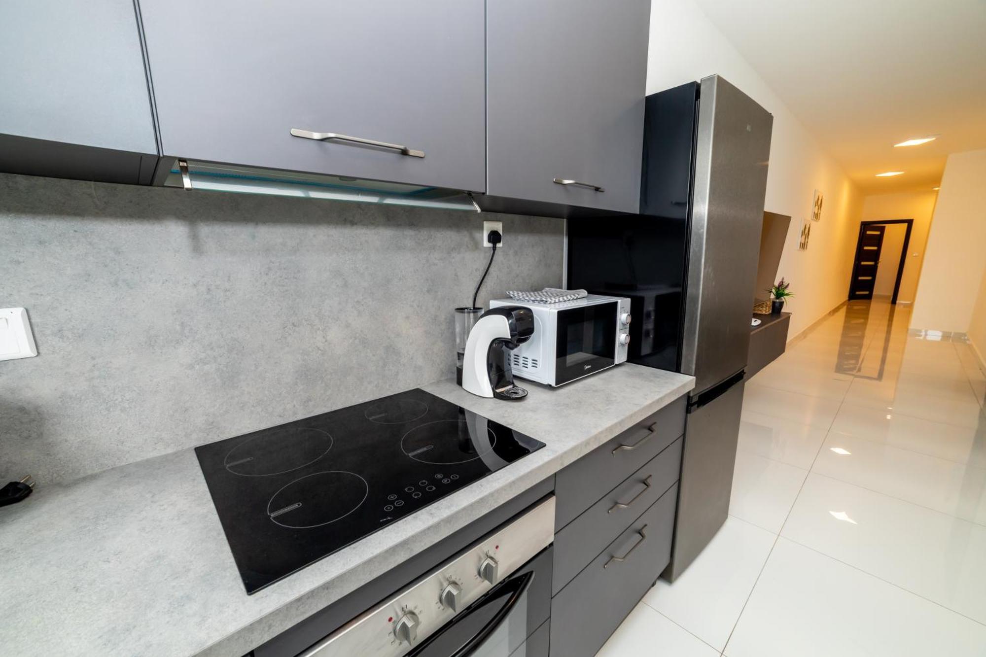 New And Modern Home In Bugibba, Great Location St. Paul's Bay Esterno foto