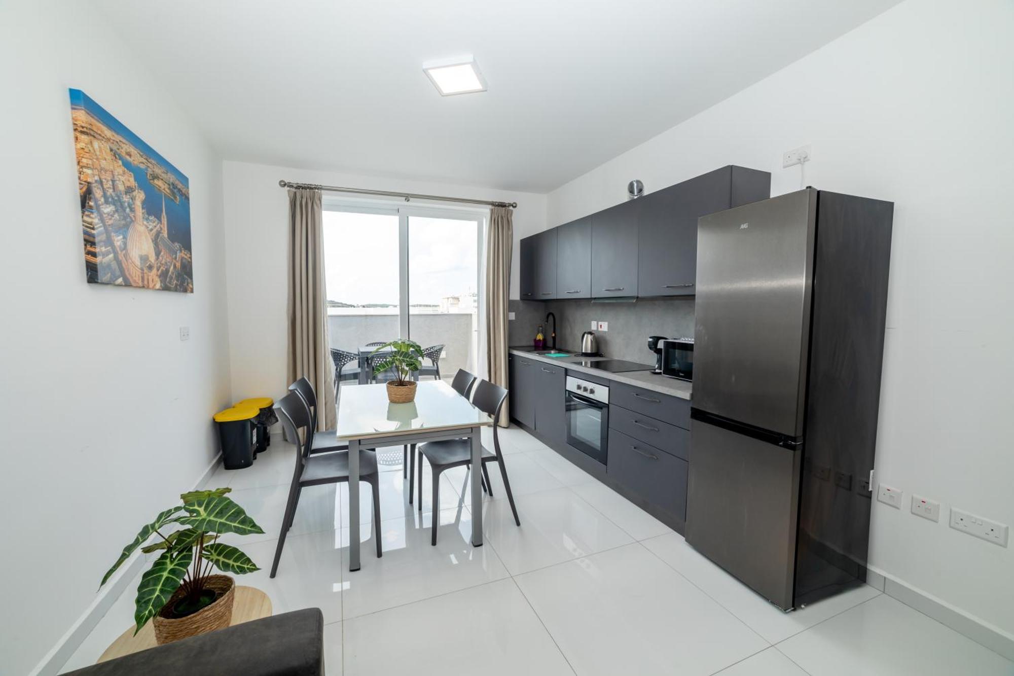 New And Modern Home In Bugibba, Great Location St. Paul's Bay Esterno foto