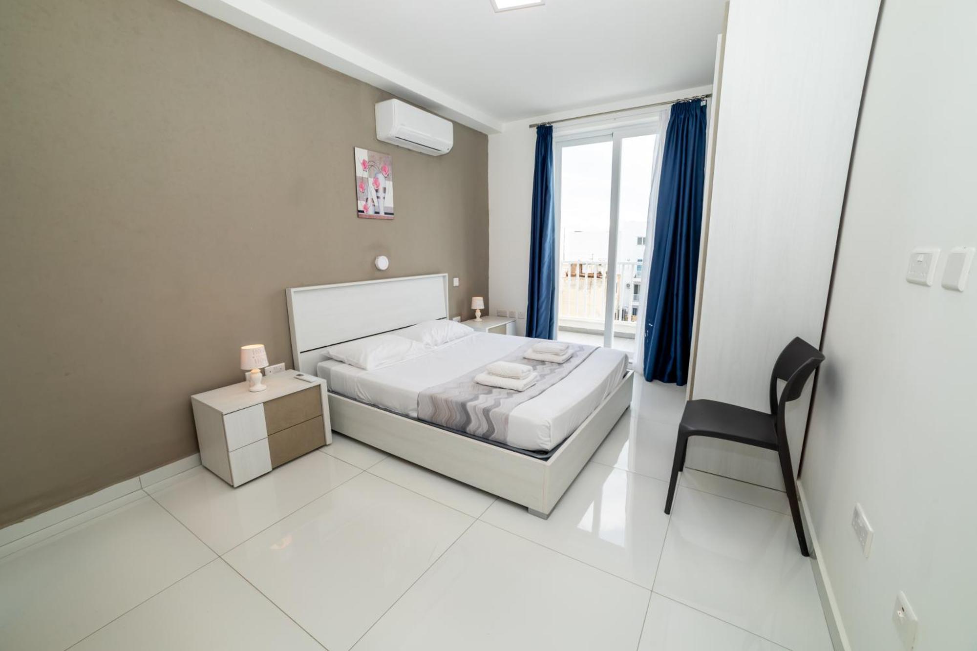 New And Modern Home In Bugibba, Great Location St. Paul's Bay Esterno foto